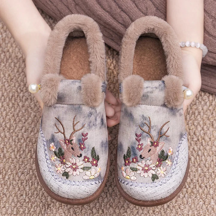 Alece - レトロ刺繍鹿柄 フェイクファー スリッパ