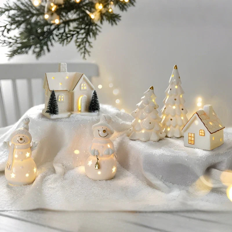 SnowLume - セラミック製クリスマスビレッジ LEDデコレーションセット