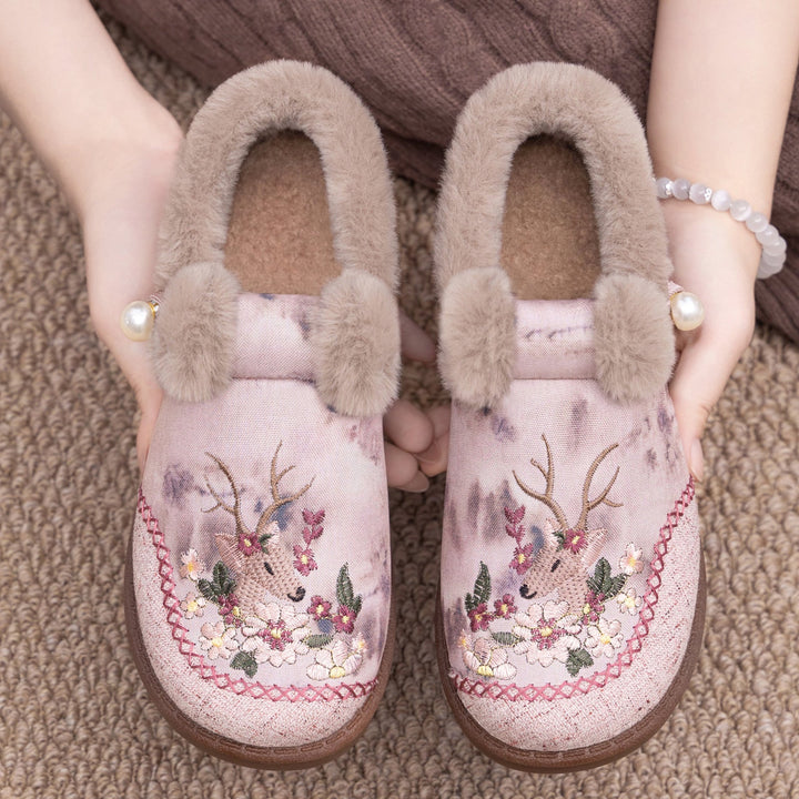 Alece - レトロ刺繍鹿柄 フェイクファー スリッパ