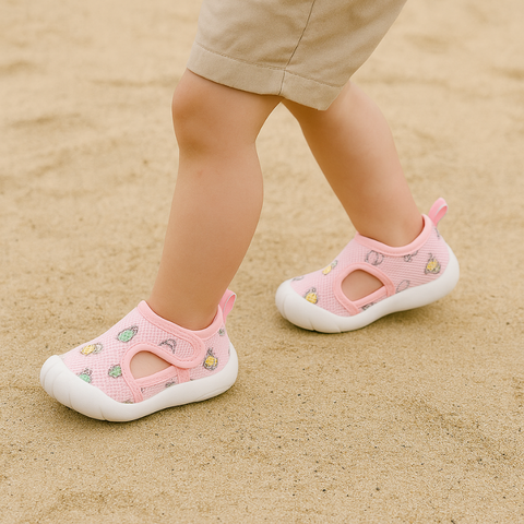 TinyStride - 通気性抜群の夏用シューズ、活発な幼児向け