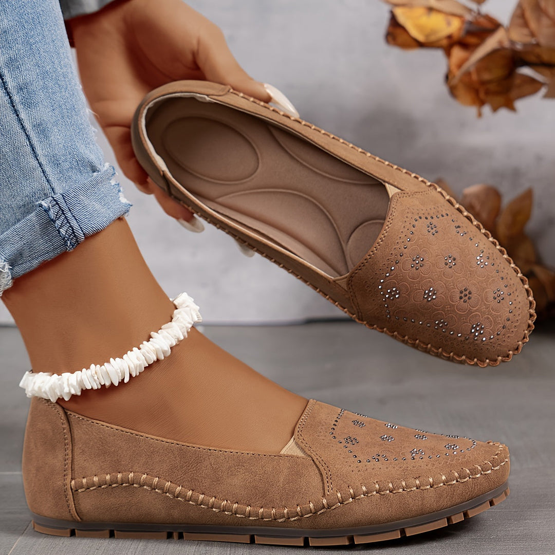 Lyrissa - 履き心地の良いステッチシューズ