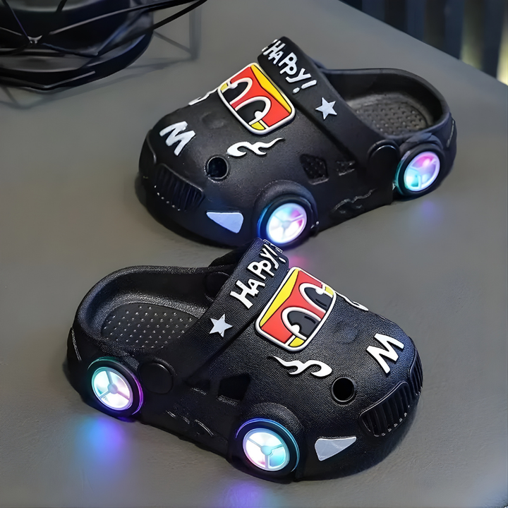 KidVroom - 光る車輪とストラップ付き 子供用LEDカースリッパ