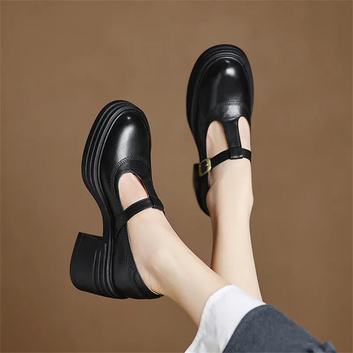 Maral - チャンキーブロックヒールのパンプス