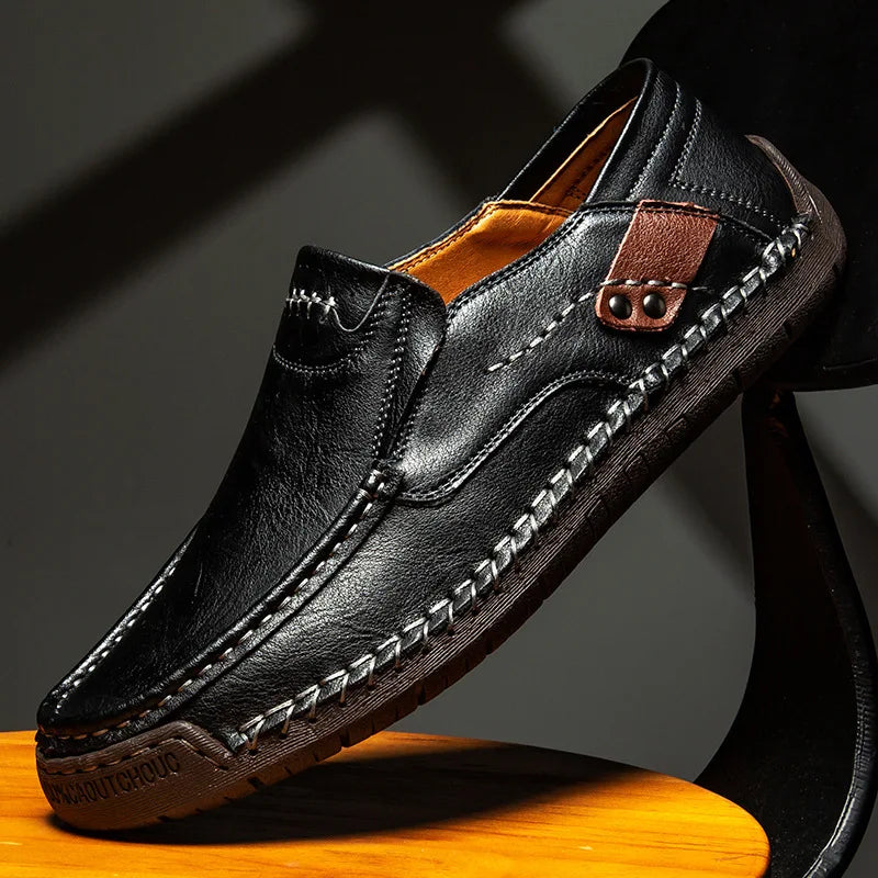 Razal - エレガントなレザー スリップオン ローファー