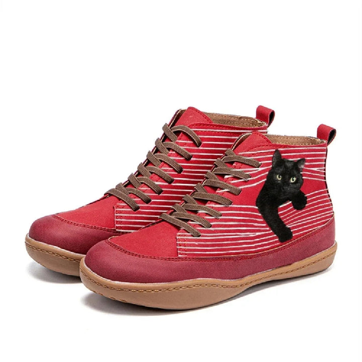 Zara - 猫デザインのスタイリッシュなブーツ