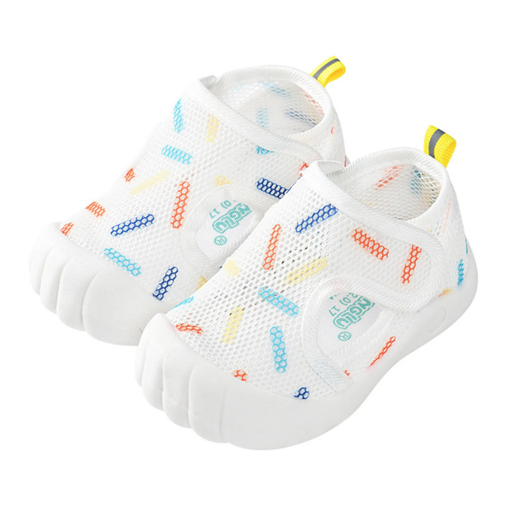 TinyStride - 通気性抜群の夏用シューズ、活発な幼児向け