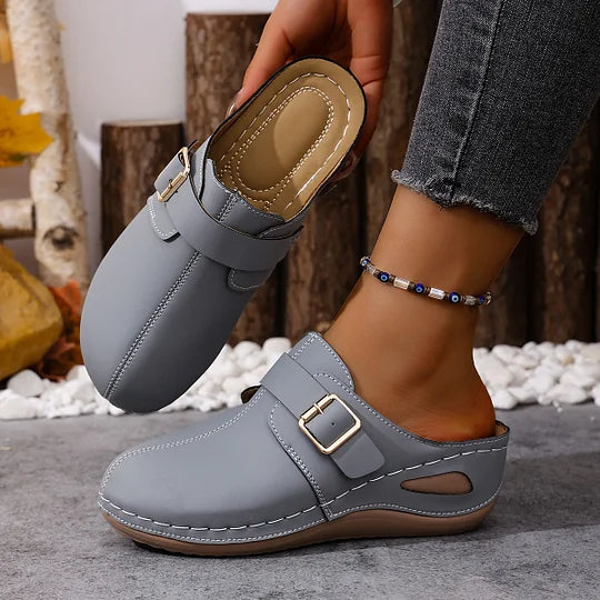 Latina - エレガントな滑りにくい靴