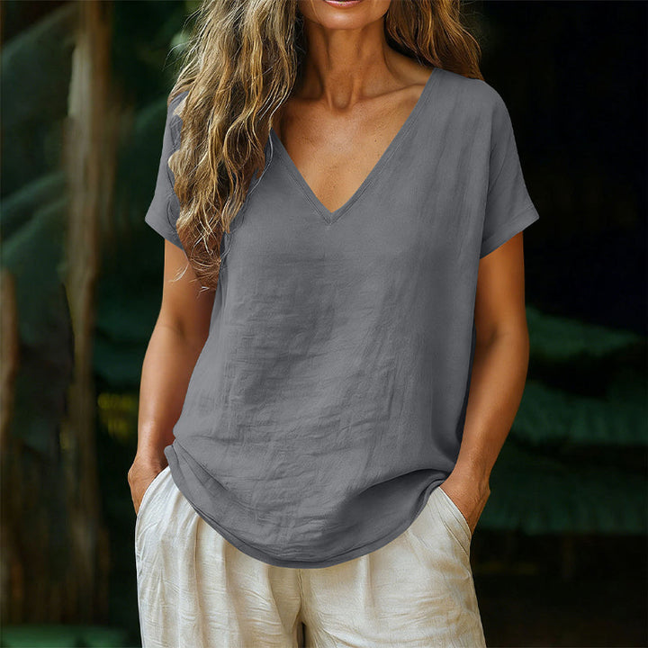 Norrah - VネックTシャツ